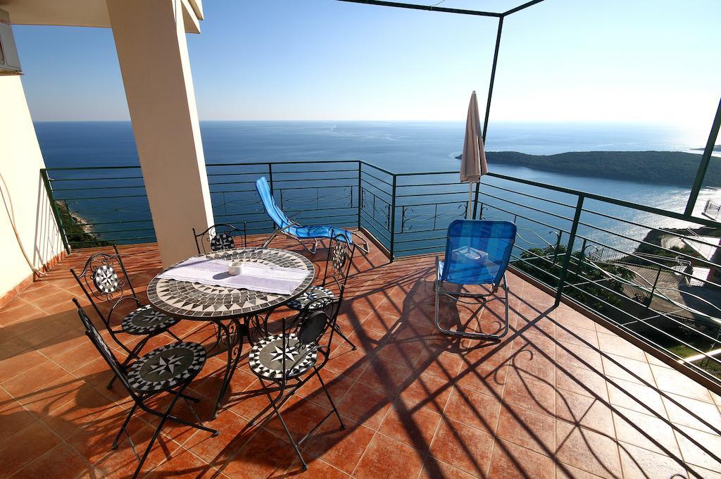 Lighthouse Apartments Budva Phòng bức ảnh
