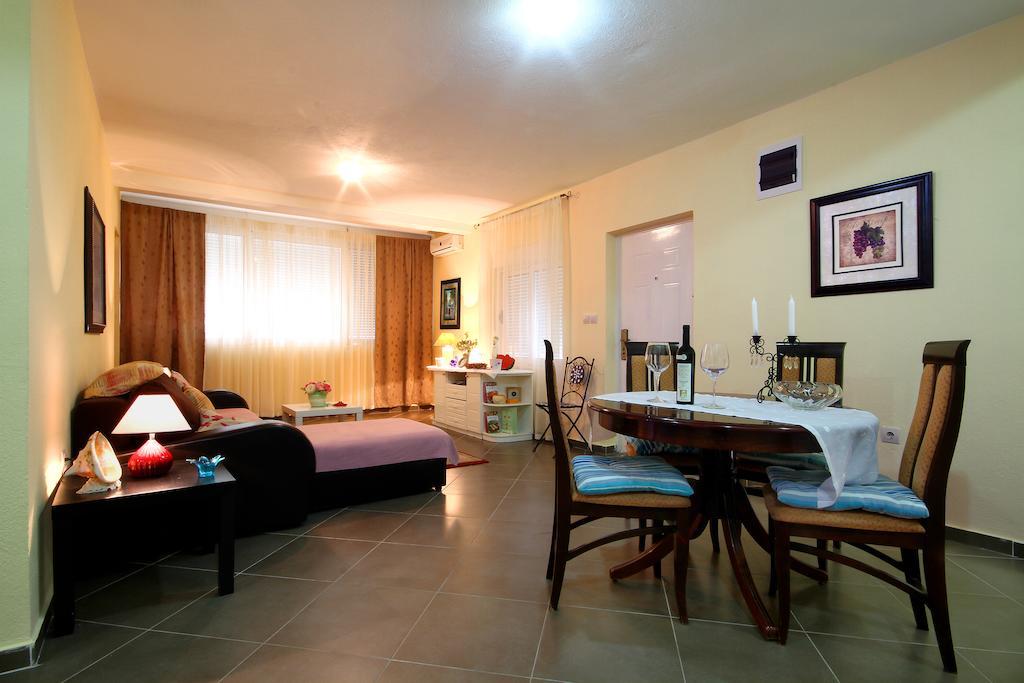 Lighthouse Apartments Budva Phòng bức ảnh